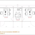 Bureau modulaire avec trois espaces : un espace central de 5,76 m² avec kitchenette et table à manger, et deux espaces de bureau de 9,12 m² chacun pouvant recevoir du public.